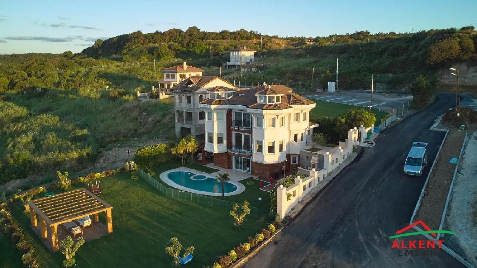 Kiralik Luks Malikane Villa Estambul