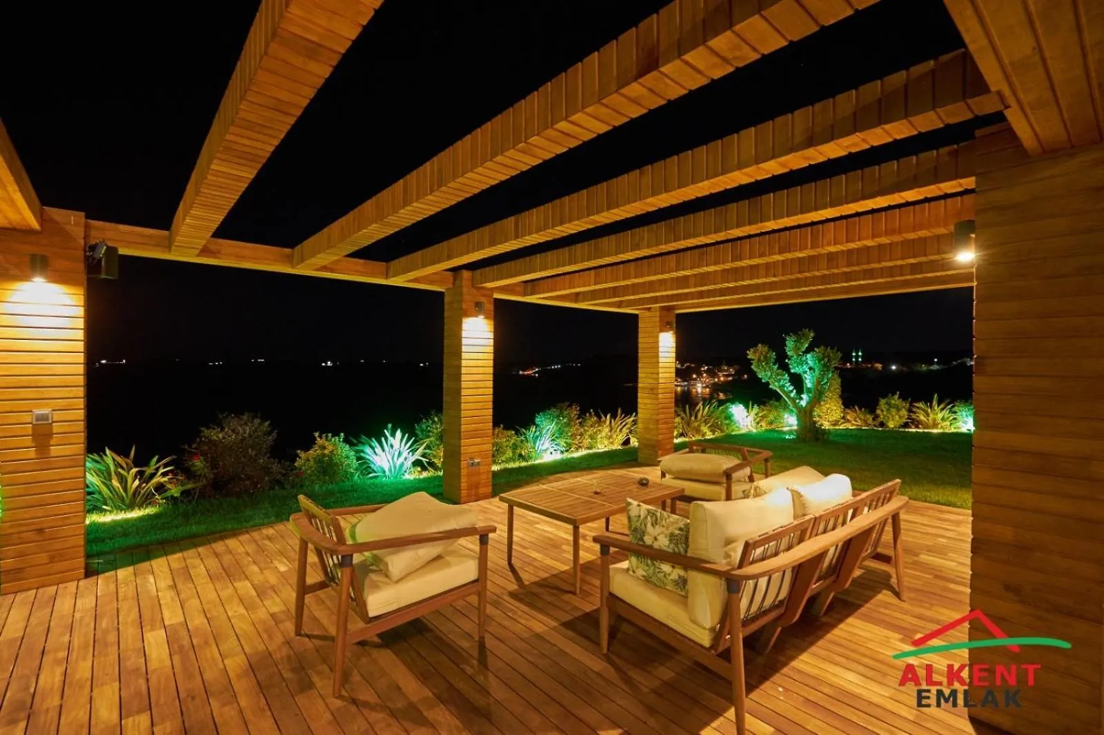 Kiralik Luks Malikane Villa Estambul
